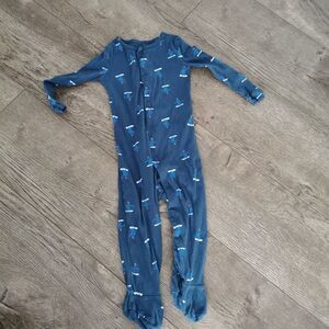 5/$10 Joe fresh sleeper 18-24 m